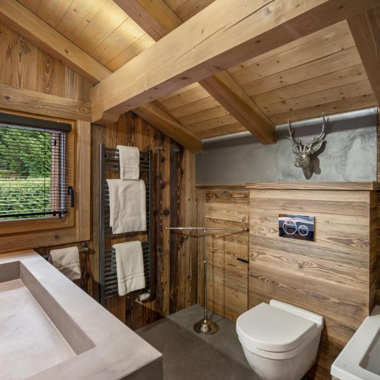 Luxury Chalet Black Mountain - 4BR, Sleeps 10, Fireplace, Mountain Views & Garden - Megève - Chalet - 20