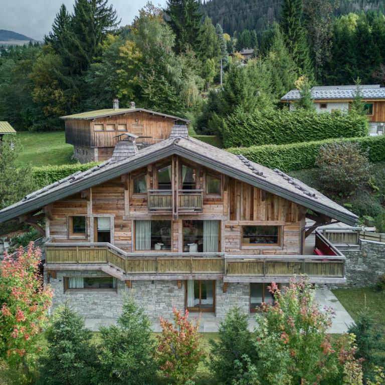 Luxury Chalet Black Mountain - 4BR, Sleeps 10, Fireplace, Mountain Views & Garden - Megève - Chalet - 21