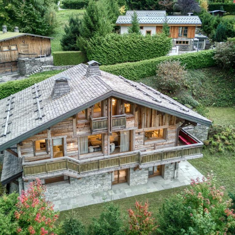 Luxury Chalet Black Mountain - 4BR, Sleeps 10, Fireplace, Mountain Views & Garden - Megève - Chalet - 8