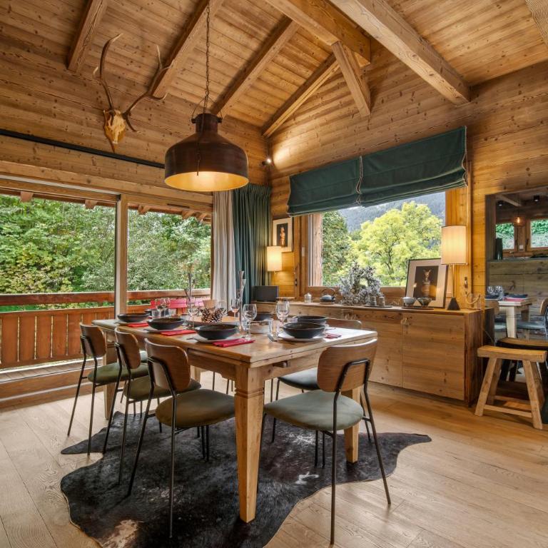 Luxury Chalet Black Mountain - 4BR, Sleeps 10, Fireplace, Mountain Views & Garden - Megève - Chalet - 23