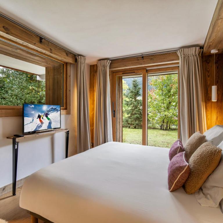Luxury Chalet Black Mountain - 4BR, Sleeps 10, Fireplace, Mountain Views & Garden - Megève - Chalet - 24