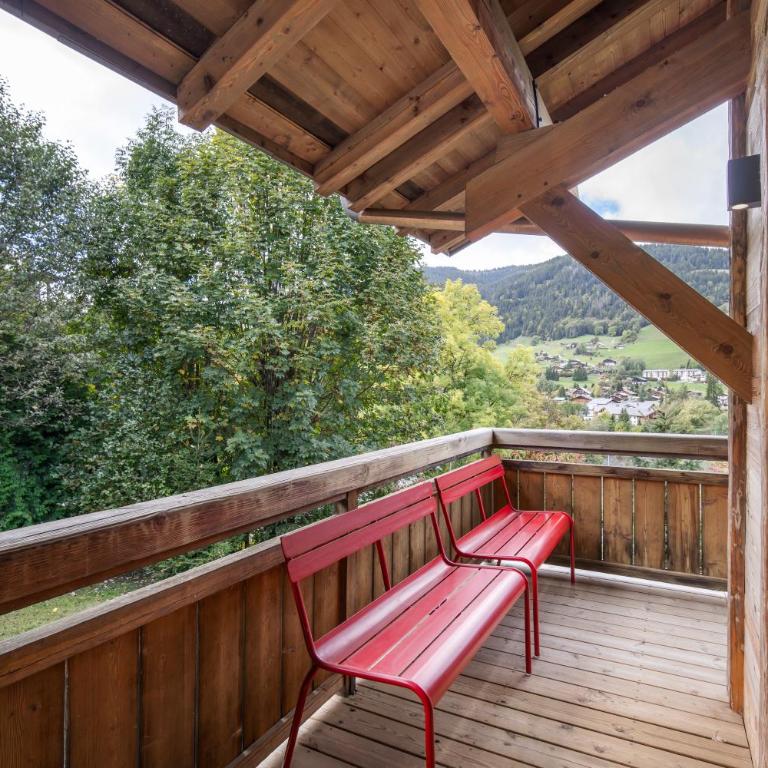 Luxury Chalet Black Mountain - 4BR, Sleeps 10, Fireplace, Mountain Views & Garden - Megève - Chalet - 28