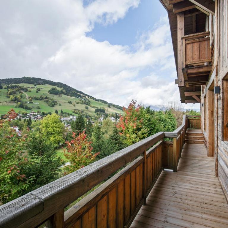 Luxury Chalet Black Mountain - 4BR, Sleeps 10, Fireplace, Mountain Views & Garden - Megève - Chalet - 32