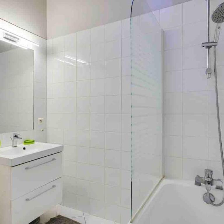 Champs Élysées : Appartement 200 m2 avec balcon - Appartement 3 Chambres - 22