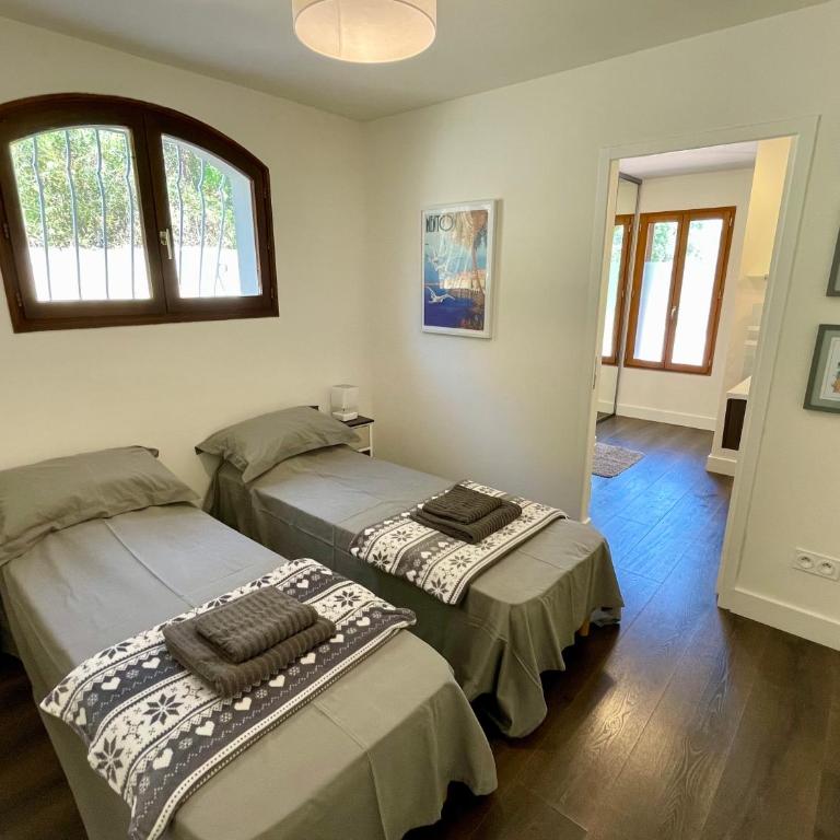 Villa-Monti Luxury Villa with Private Pool, Fully Air Conditioned Bedrooms, 5 Star Superhosts! - Villa 3 Chambres - 15