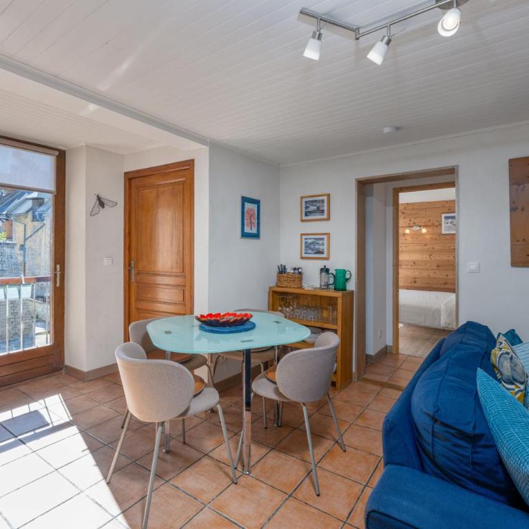 Maison à Tour Briançon - Appartement 2 Chambres avec Balcon Bien Exposé - 10