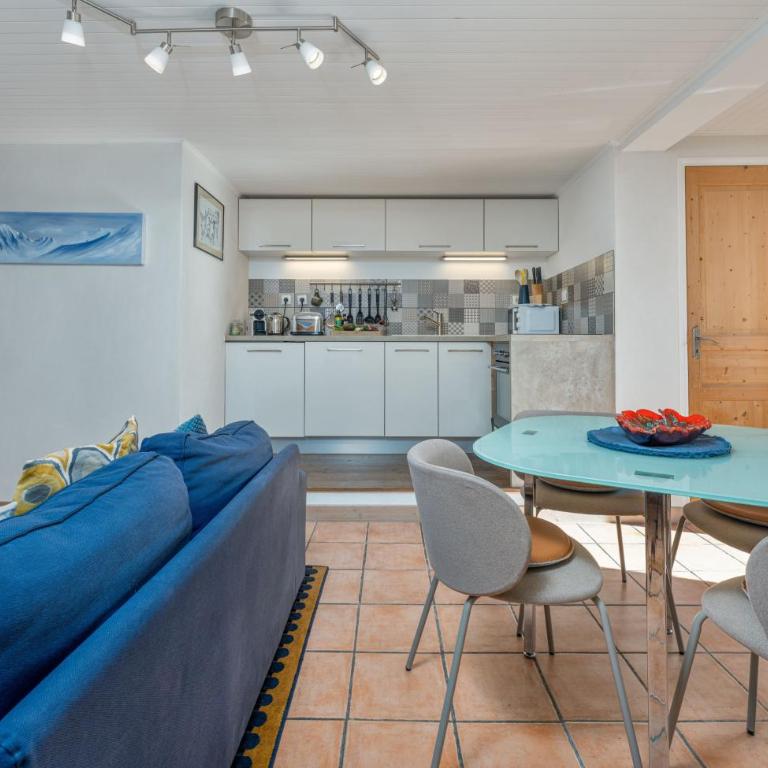 Maison à Tour Briançon - Appartement 2 Chambres avec Balcon Bien Exposé - 7