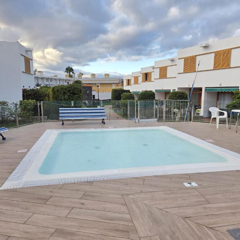 Las Brisas Canary Home Rent - Two-Bedroom Apartment - 15
