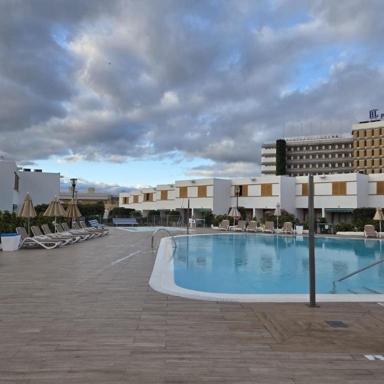 Las Brisas Canary Home Rent - Two-Bedroom Apartment - 16