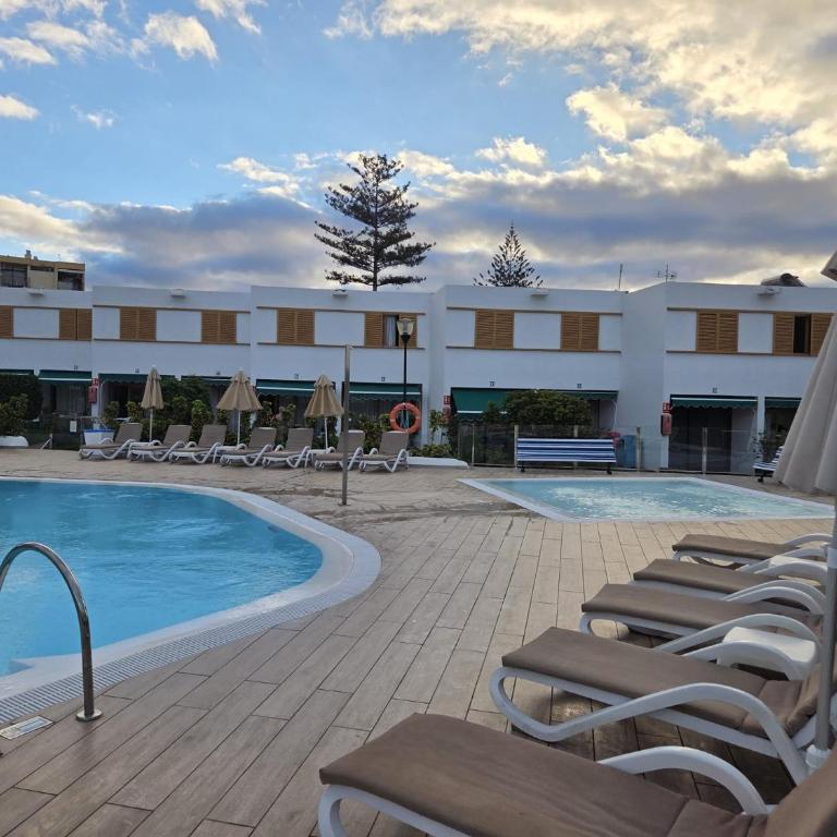 Las Brisas Canary Home Rent - Two-Bedroom Apartment - 17