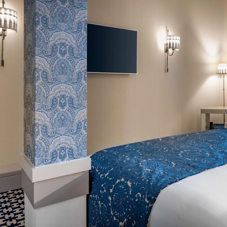 NH Collection Colón Valencia - Premium Double or Twin Room - 9