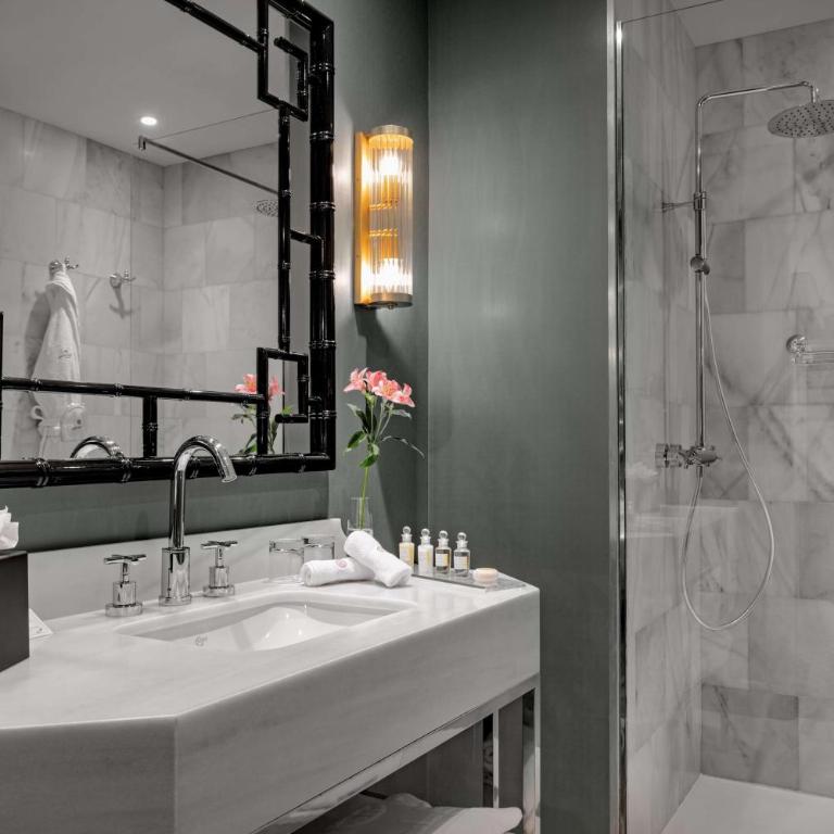 NH Collection Colón Valencia - Superior Double or Twin Room - 12