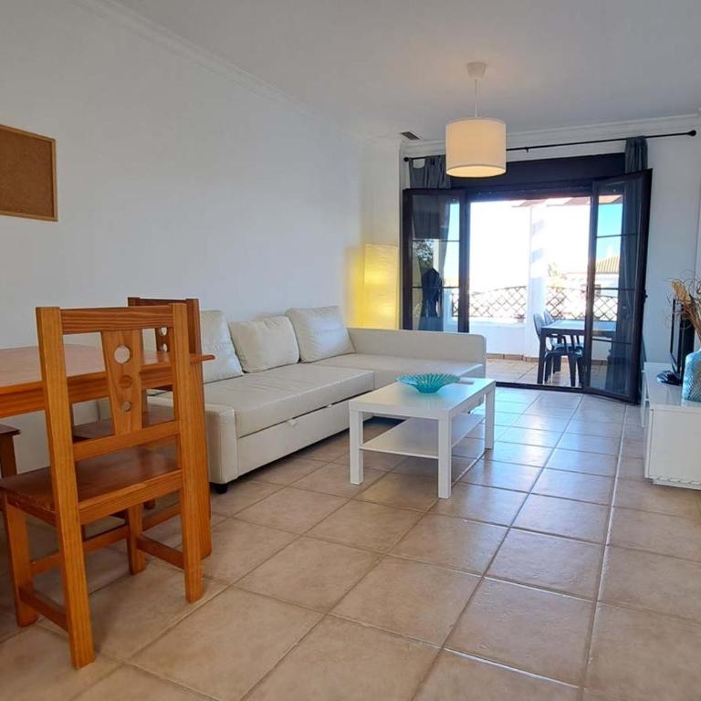 Segunda planta con terraza y solarium - Apartamento de 2 dormitorios - 2