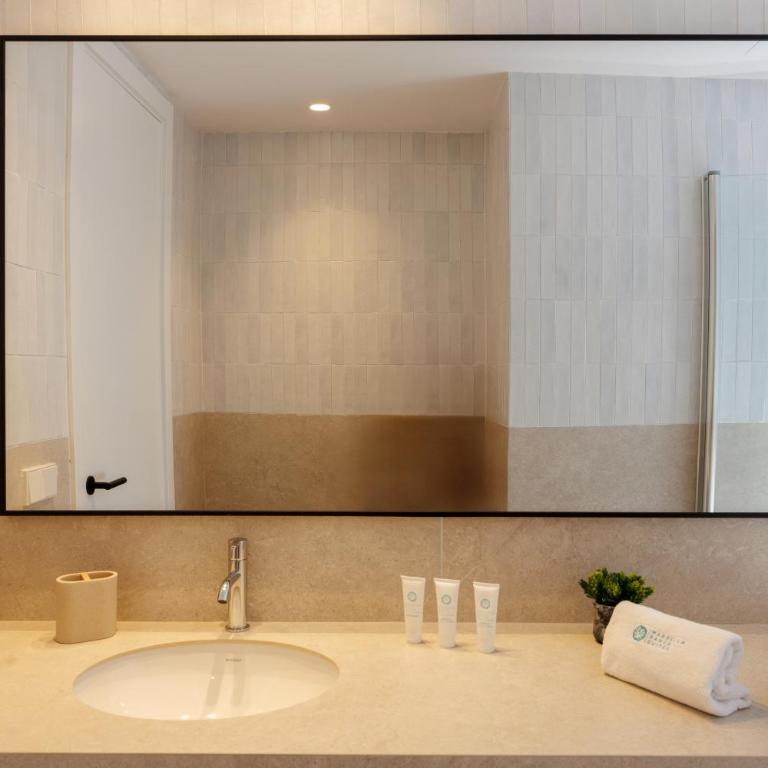 MARBELLA BANUS SUITES - Banus Playas del Duque Seaside Residential - Apartamento Deluxe de 2 dormitorios con balcón - 61