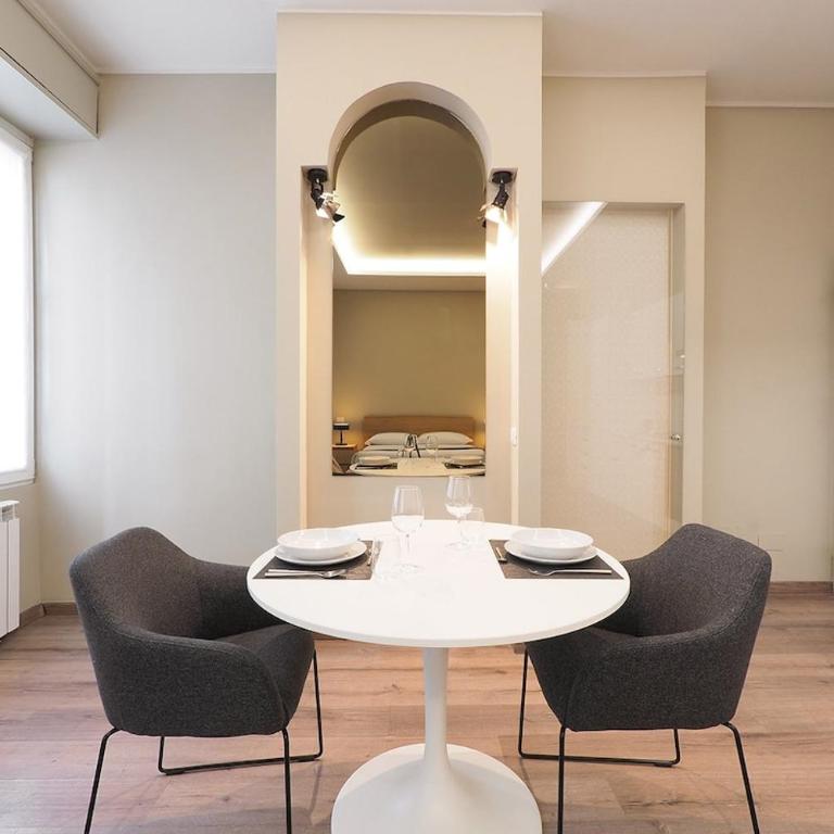 Contempora - Luminous studio with spacious bathroom - Isola - Appartamento Monolocale con 1 Letto Matrimoniale - 2