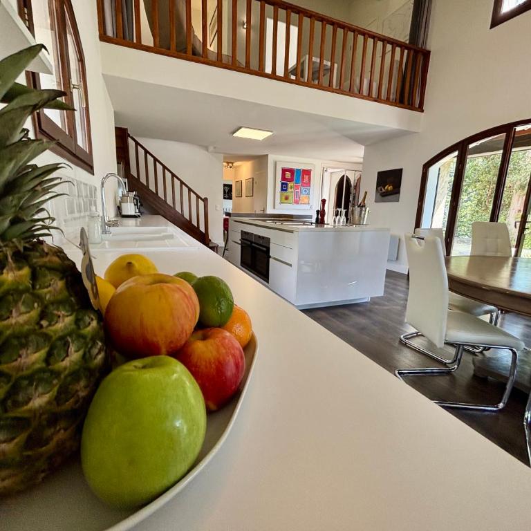 Villa-Monti Luxury Villa with Private Pool, Fully Air Conditioned Bedrooms, 5 Star Superhosts! - Villa 3 Chambres - 23