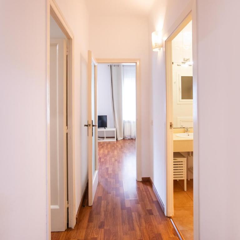 11IND1116 - Apartment near Sagrada familia - Three-Bedroom Apartment - 6