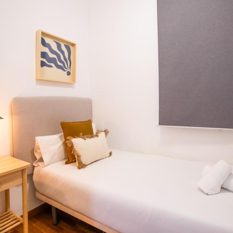 11IND1116 - Apartment near Sagrada familia - Three-Bedroom Apartment - 7