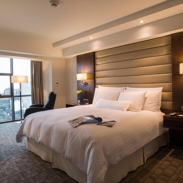 Swissotel Lima - Habitación Executive Swiss - 1 cama extragrande - 2