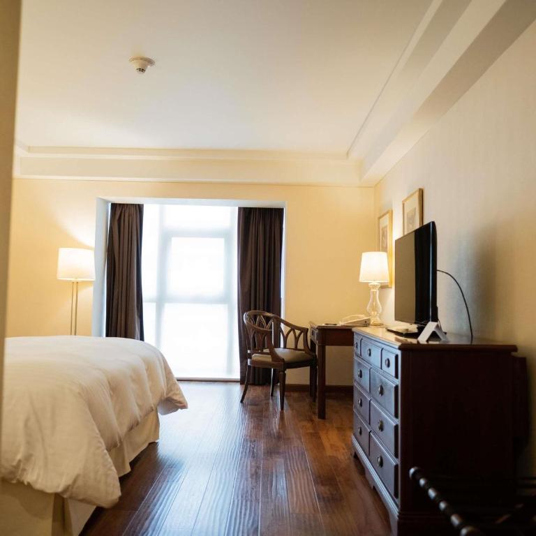 Swissotel Lima - Habitación Doble Premier con cama extragrande - 4