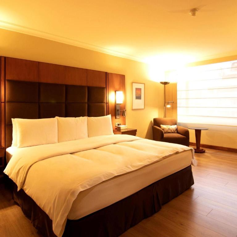 Swissotel Quito - Habitación Doble Premier - 1 o 2 camas - 2