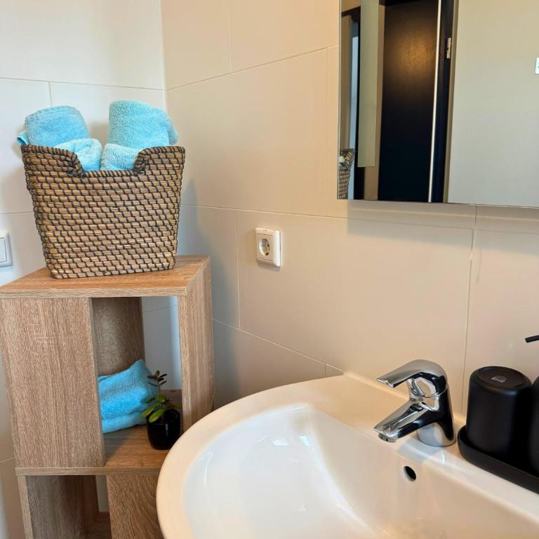 Bahnhof City Loft & Apartments - Apartment - Ground Floor-Right - 19