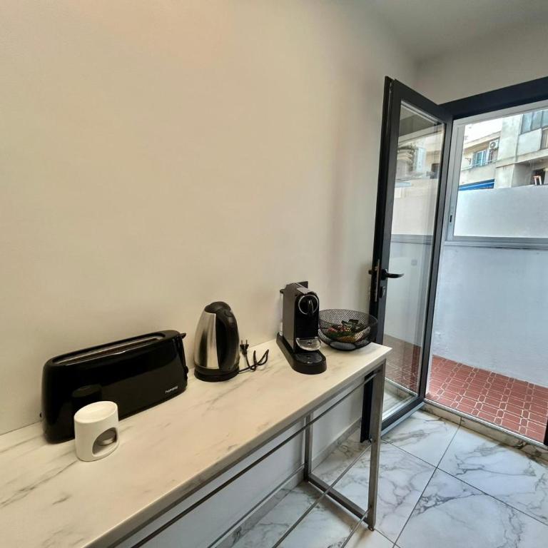 Chez Sonia - Appart T3 Neuf - Vue Mer, 20 min du Vieux-Port, Gare St Charles - Apartment mit 2 Schlafzimmern, einem Balkon und Meerblick - 14