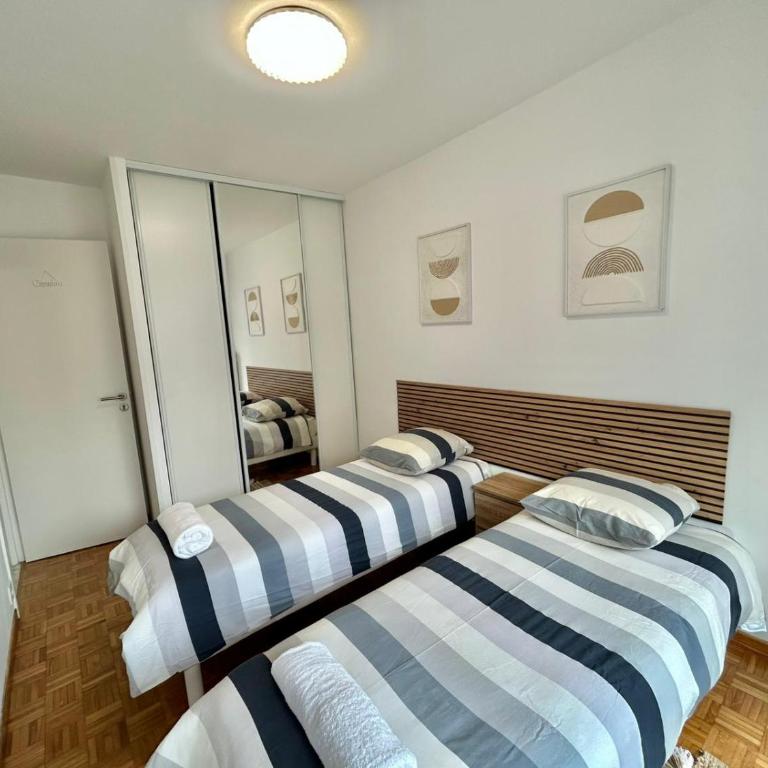 Chez Sonia - Appart T3 Neuf - Vue Mer, 20 min du Vieux-Port, Gare St Charles - Apartment mit 2 Schlafzimmern, einem Balkon und Meerblick - 20