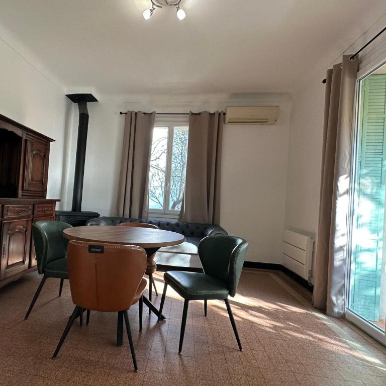 TASSIGNY à Frejus Parking et Terrasse - Apartamento de 3 dormitorios - 34
