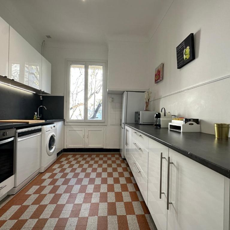 TASSIGNY à Frejus Parking et Terrasse - Apartamento de 3 dormitorios - 38