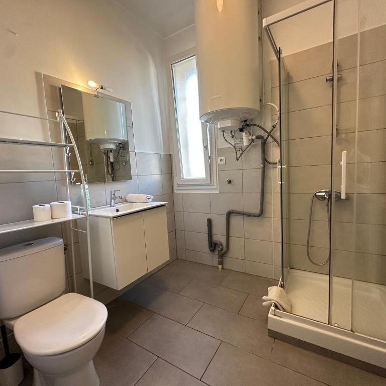 TASSIGNY à Frejus Parking et Terrasse - Apartamento de 3 dormitorios - 42