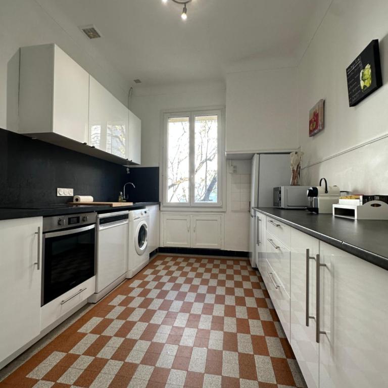 TASSIGNY à Frejus Parking et Terrasse - Apartamento de 3 dormitorios - 5