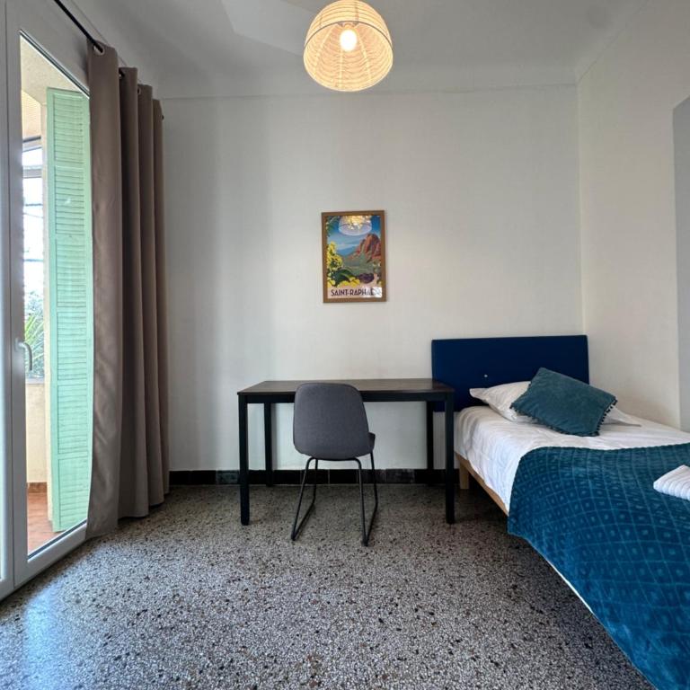 TASSIGNY à Frejus Parking et Terrasse - Apartamento de 3 dormitorios - 6