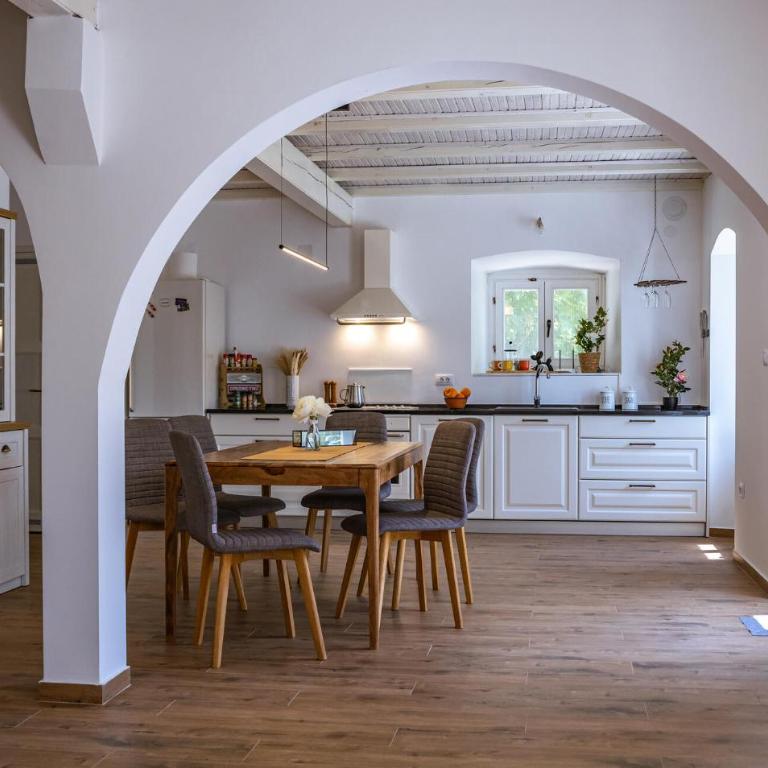 Pet Friendly Home In Herceg Novi - Three-Bedroom Vacation Home - 1