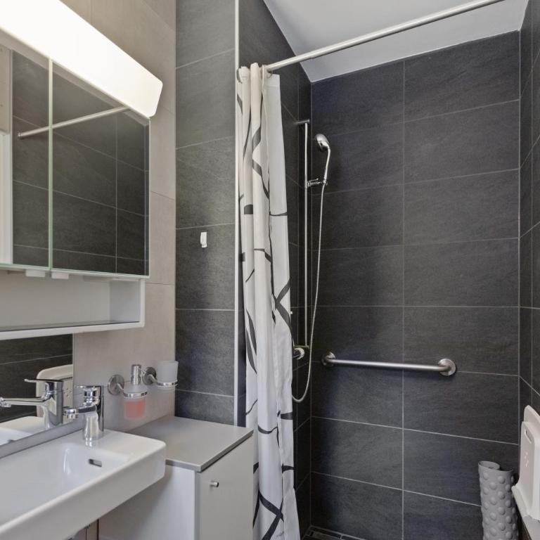 Maison Crans-Montana, 7 pers - 7 lits, Jardin & Carnotzet - Haus mit 4 Schlafzimmern - 23