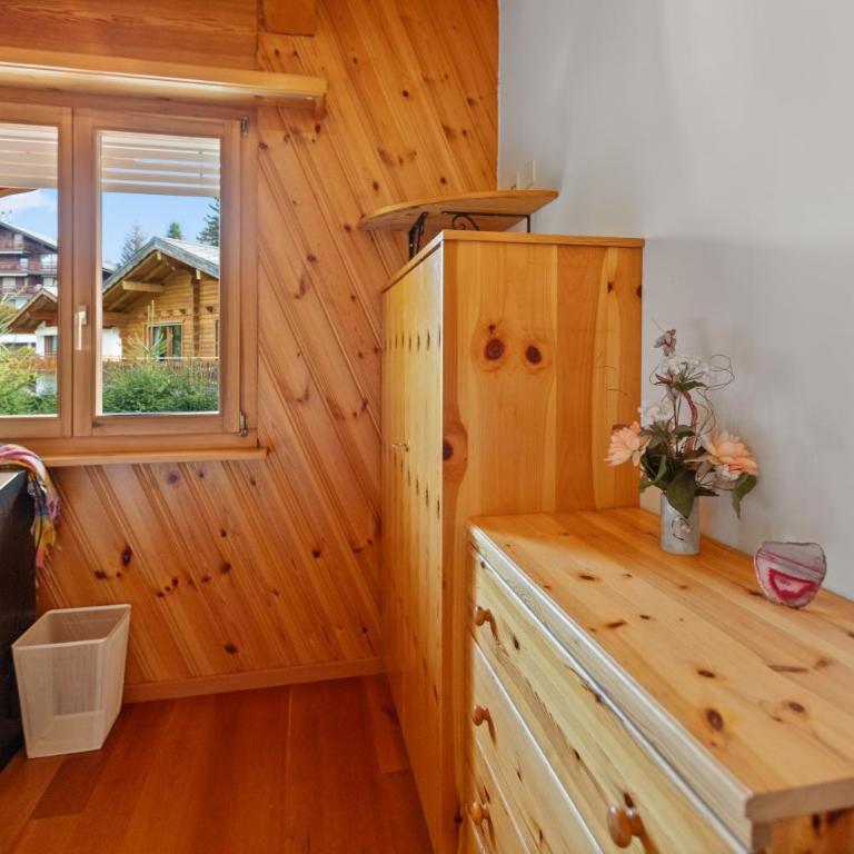 Maison Crans-Montana, 7 pers - 7 lits, Jardin & Carnotzet - Haus mit 4 Schlafzimmern - 58