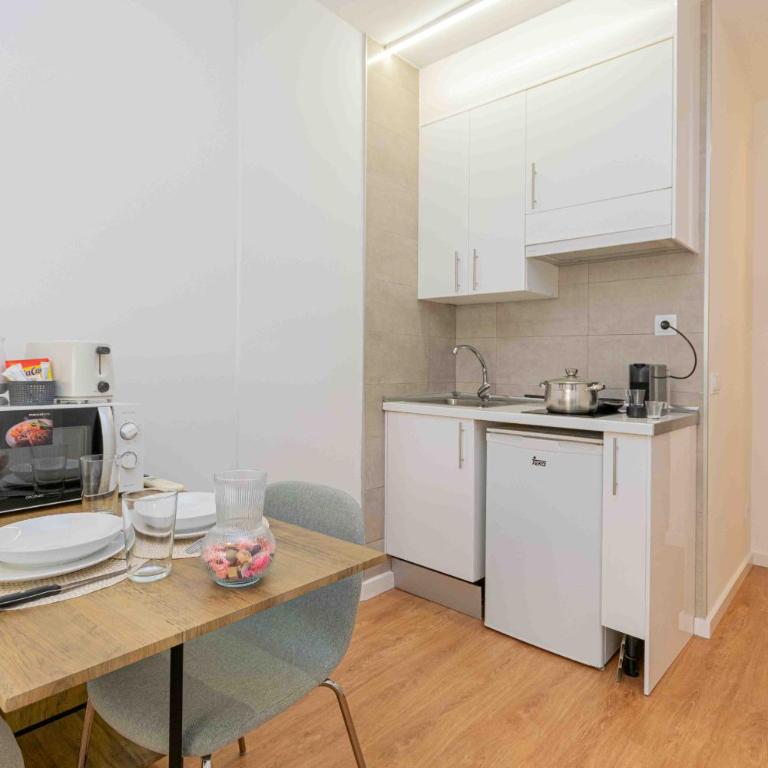 Classy XV - Ferga Suites - Deluxe King Studio - 4