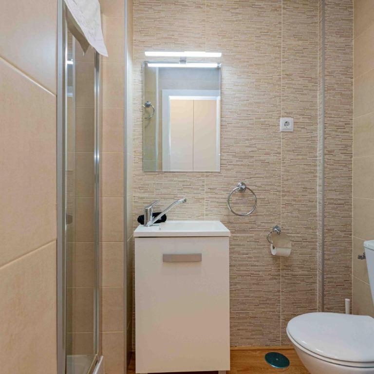 Classy XV - Ferga Suites - Deluxe King Studio - 9