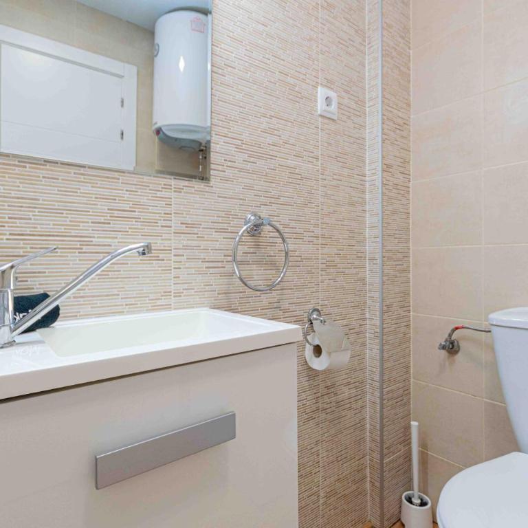 Classy XV - Ferga Suites - Deluxe King Studio - 12