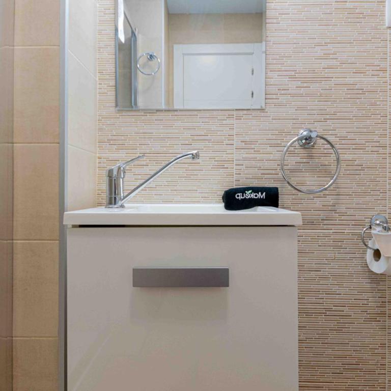 Classy XV - Ferga Suites - Deluxe King Studio - 15