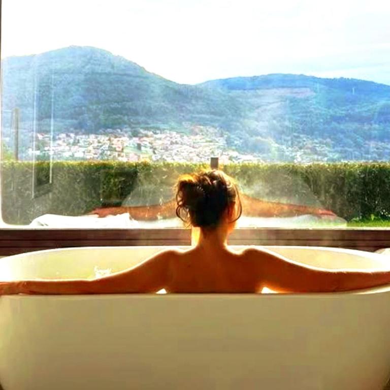 Relax natural en Vigo Rural Moss con Jacuzzi y Vistas - Casa con 1 dormitorio - 2