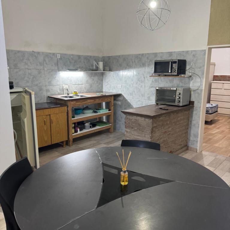 Depto cómodo a pasos de Plaza Rivadavia - Apartamento de 2 dormitorios - 8