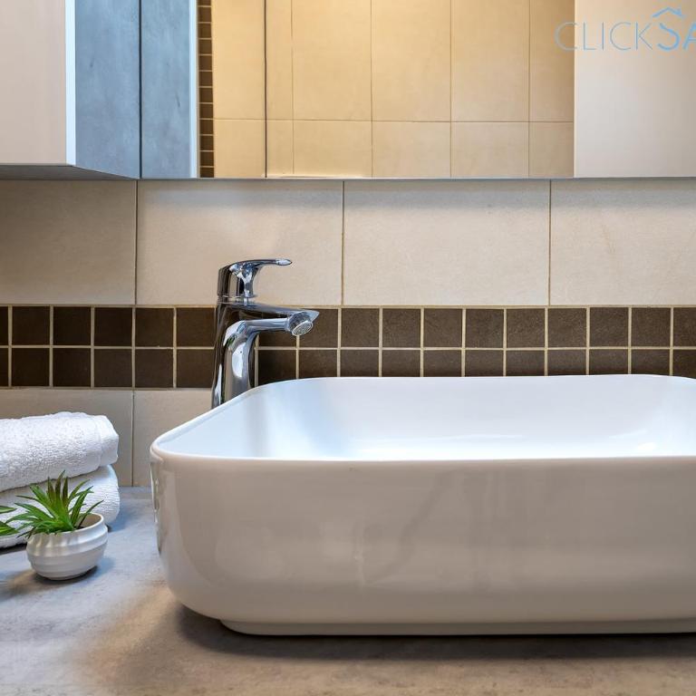 ClickSardegna Villa Paradiso with swimming pool large garden and tennis court - Villa con Piscina Privata - 95