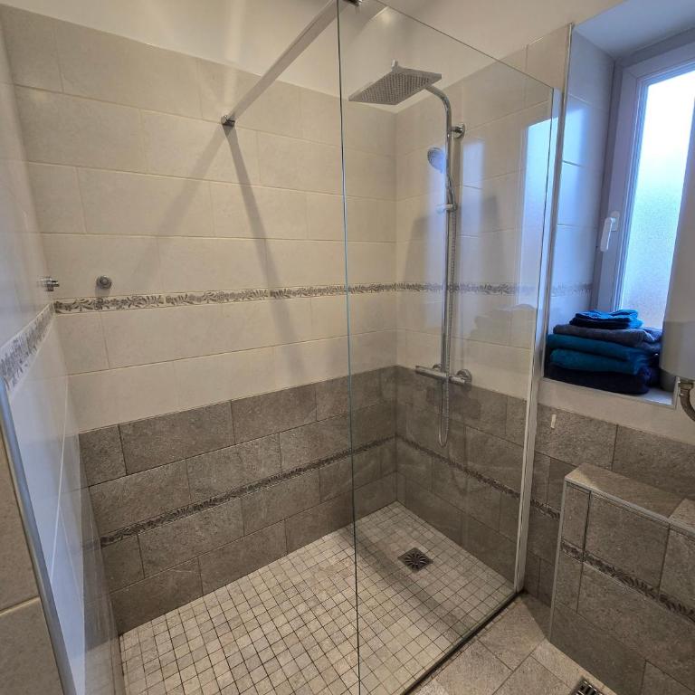 Le Familial - 6 pers - Climatisé - proche Walibi - Appartement 2 Chambres - 9