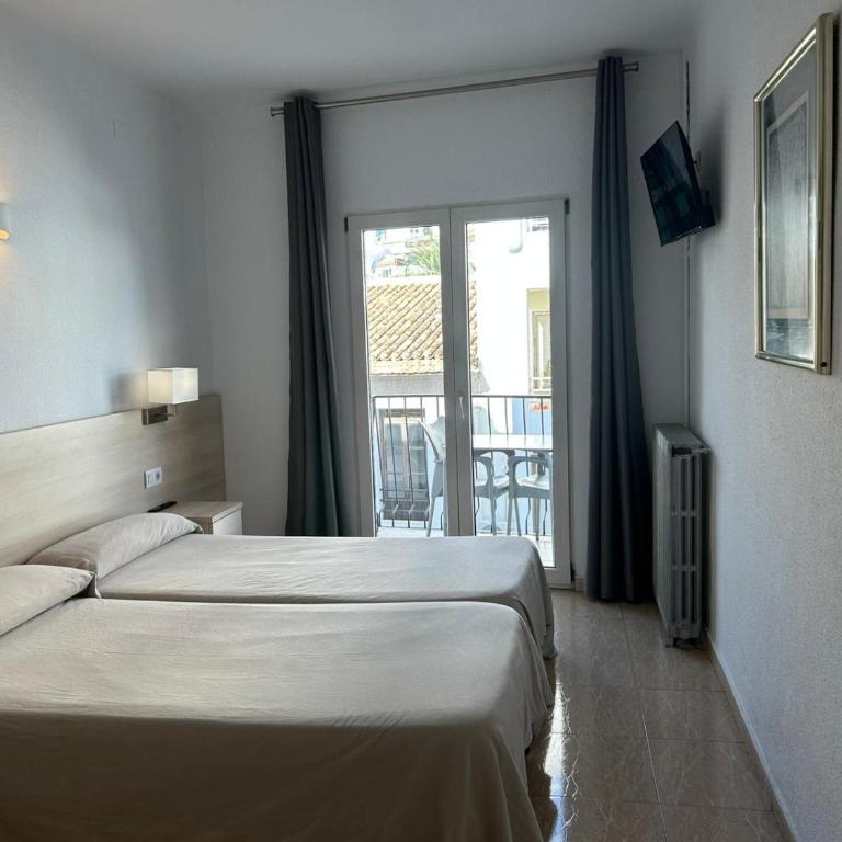 Hotel San Miguel - Habitación con vistas a la ciudad - 2 camas - 2