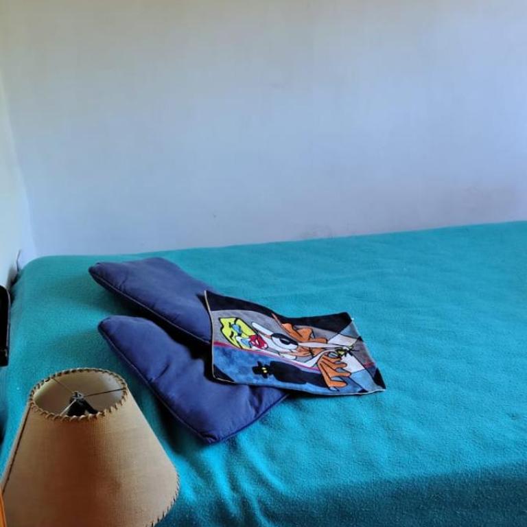 Casa rustica rodeada de Chañares a los pies del Rio Dolores - Casa con 1 dormitorio - 3