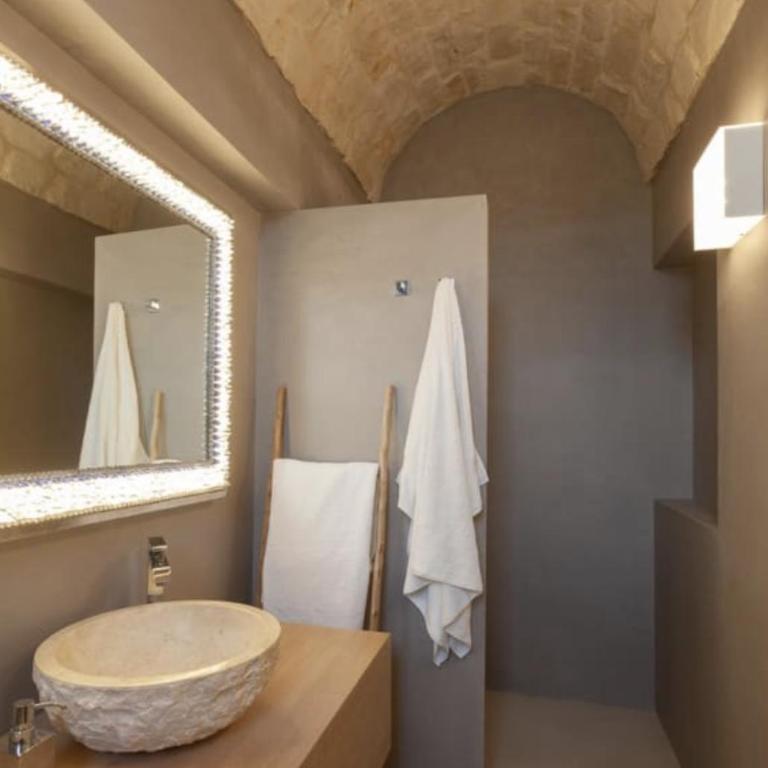 Masseria Saccente - Camera Matrimoniale con Bagno Privato - 13
