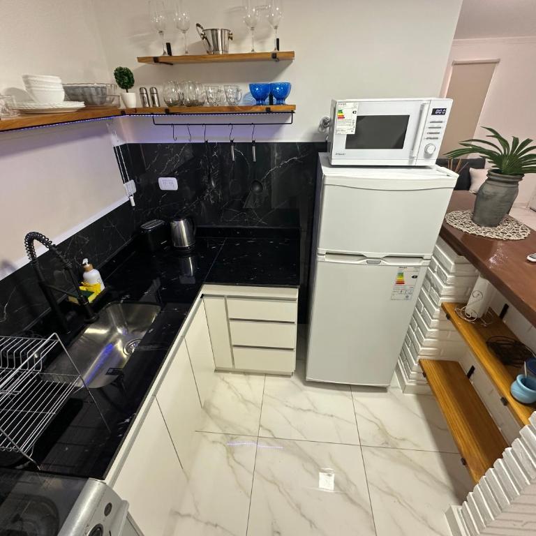 COMPLEJO JONAS SALK - departamento de 1 dormitorio amoblado - One-Bedroom Apartment - 19