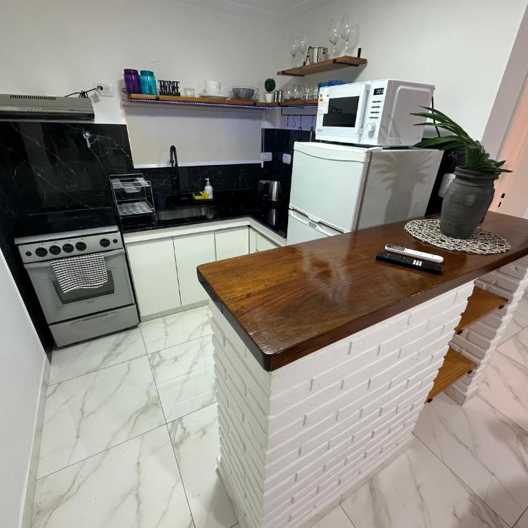 COMPLEJO JONAS SALK - departamento de 1 dormitorio amoblado - One-Bedroom Apartment - 15