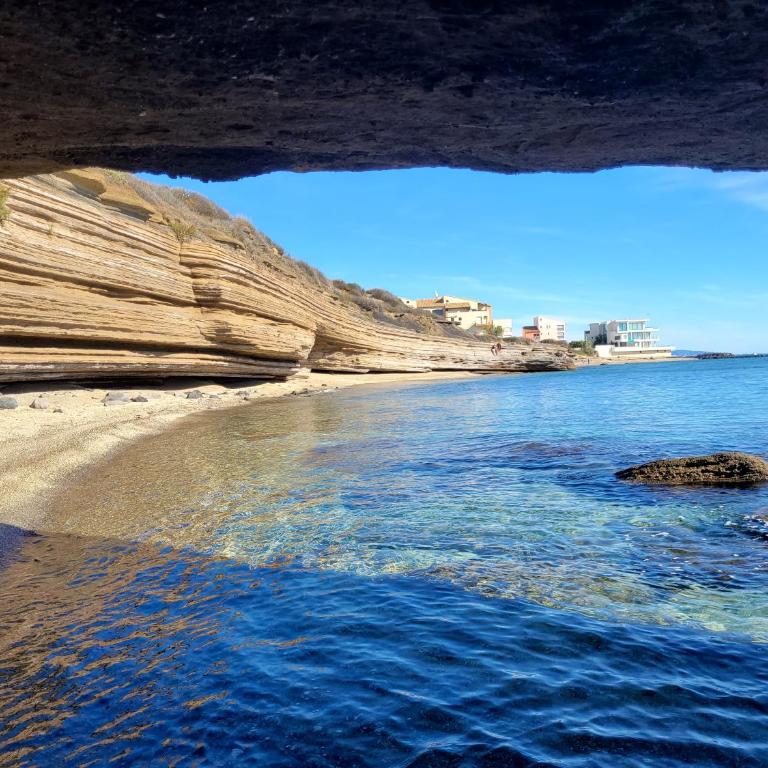 Front de mer, vue à 180° sur la méditerranée, accès direct plage - Appartement 1 Chambre - 28